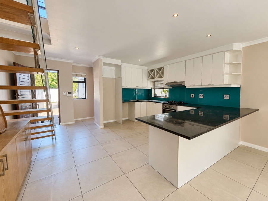 To Let 2 Bedroom Property for Rent in Diep River Western Cape